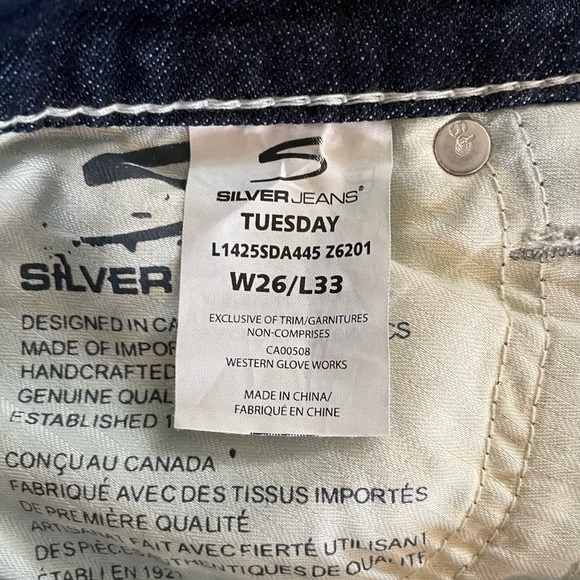 Silver Jeans Size 26x33, Tuesday Bootcut - Picture 6 of 6